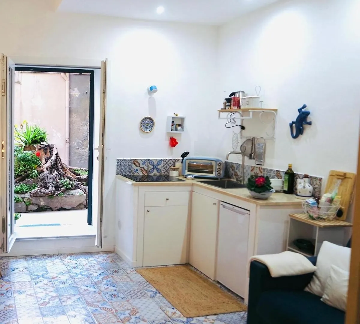 Elvira Studio Flat,Via Dante,Near Lolli Station Palerme Appartement