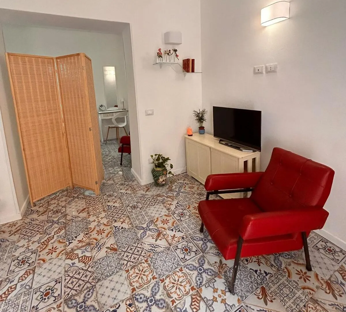 Appartement Elvira Studio Flat,Via Dante,Near Lolli Station Palerme