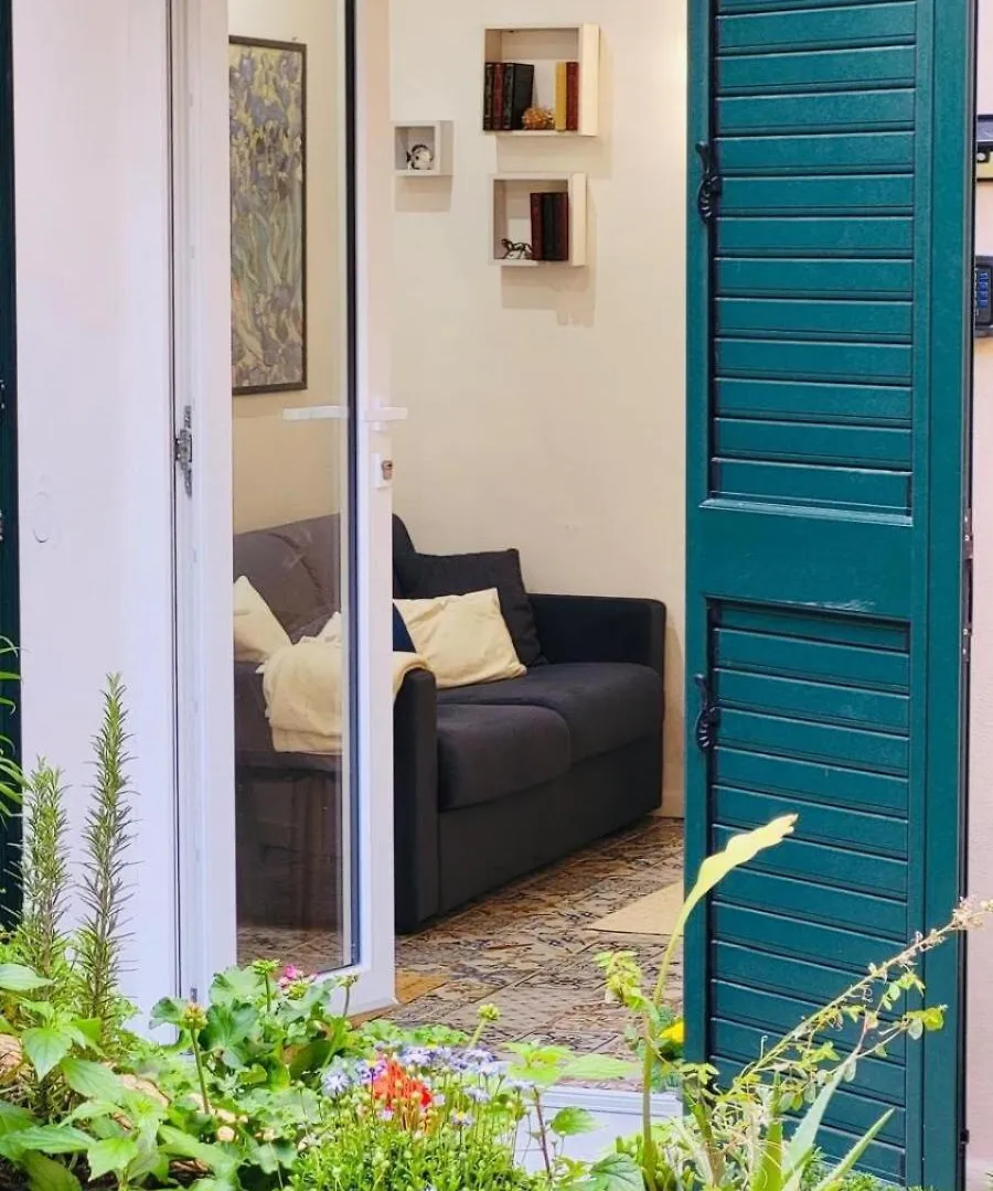 Elvira Studio Flat,Via Dante,Near Lolli Station Palerme 0*,